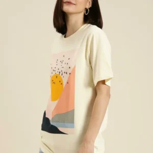 Creamy Canvas Massive Tshirt