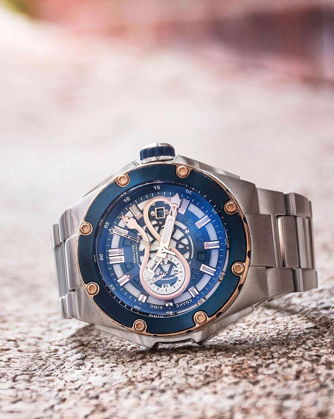 -1117Wx1400H-466214630-silver-MODEL5